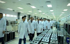 Phái đoàn Triều Tiên thăm tổ hợp sản xuất thiết bị dân sự của Viettel