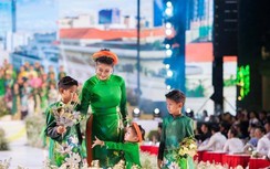 Dàn sao Việt dẫn nhóc tì "nhà trồng" đi diễn áo dài