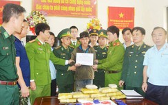 Bắt giữ 9X người Lào đang vận chuyển 60.000 viên ma túy về Việt Nam