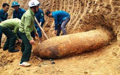 San đất làm nhà, phát hiện quả bom nặng 1,3 tấn