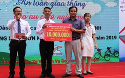 Tuyên truyền ATGT cho 300 học sinh Trường THCS Phú Định