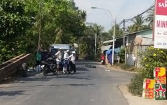 Ô tô tải va chạm xe đạp điện, 2 thiếu nữ nguy kịch