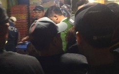 Video: Nổ súng cướp tiền giữa chợ Long Biên lúc rạng sáng