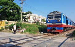 Xử lý nghiêm vi phạm hành lang đường sắt, kéo giảm tai nạn