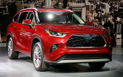 Toyota Highlander 2020 lộ diện với nhiều trang bị an toàn đặc biệt