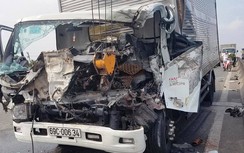 Tai nạn trên đường dẫn cao tốc TP.HCM - Trung Lương, 2 tài xế tử vong