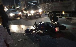 Tai nạn giao thông cầu Bình Lợi, nam thanh niên chạy mô tô nguy kịch