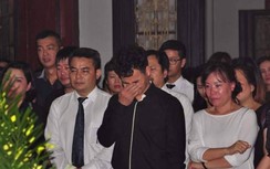 Xuân Bắc khóc nghẹn viếng đám tang đồng nghiệp vụ tai nạn hầm Kim Liên
