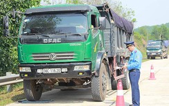 Hà Tĩnh: Kiểm tra đột xuất xe cơi nới thành thùng chở quá tải