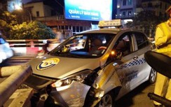 Hà Nội: Danh tính tài xế taxi ngủ gật đâm vỡ thành cầu Chương Dương