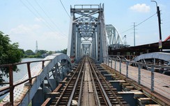 Cầu sắt Bình Lợi hơn trăm tuổi bắc qua sông Sài Gòn trước ngày tháo dỡ