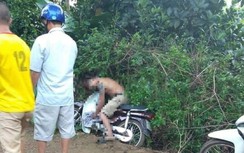 Hoà Bình: Phát hiện nam thanh niên chết gục trên xe máy ở ven đường