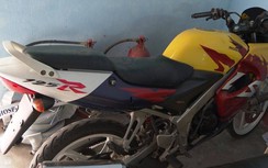 Phá đường dây buôn lậu thiết bị phụ tùng xe máy “khủng" từ Lào về Việt Nam