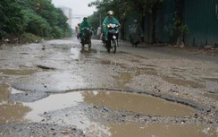 Video: Cận cảnh tuyến đường "lầy hơn ruộng" ám ảnh người dân Hà Nội