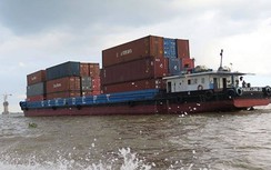 Doanh nghiệp “than” khổ vì thủ tục xin giấy phép vận tải thủy qua biên giới