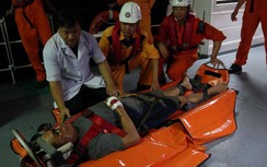 Xuyên đêm cứu thuyền viên Philippines bị đa chấn thương trên biển