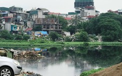 Cận cảnh khu hồ bốc mùi nặng nhất trung tâm Hà Nội
