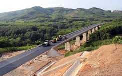 Hàng chục doanh nghiệp đấu thầu xây lắp cao tốc Cam Lộ - La Sơn