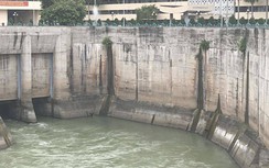Sông Đà liên tiếp thiếu nước: Điện, nước sạch cùng ngồi trên lửa