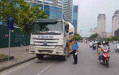 Hà Nội: Phạt 65 triệu đồng, giữ xe 7 ngày xe bồn bê tông đi vào đường cấm