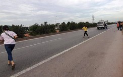 Vụ mạo hiểm băng qua cao tốc Hà Nội - Bắc Giang: Cuối 2020 mới có cầu vượt?