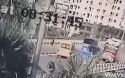 Video: Xe khách bất ngờ lao sang đường, đâm hàng loạt xe máy ở Quảng Ninh