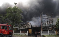 Xưởng nhựa 1.000m2 ở Khu công nghiệp Sài Đồng bị hoả hoạn thiêu rụi