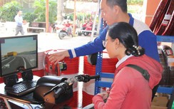 HEAD Sơn Minh thay nhớt xe máy miễn phí cho hơn 1.000 SV, khách hàng