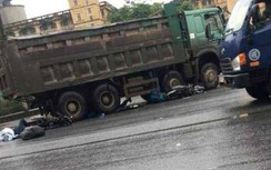 Va chạm với xe tải, 2 người nước ngoài gặp nạn ở Ninh Bình
