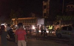 Chạy quá tốc độ bị dừng xe, ba thanh niên lao vào tấn công CSGT trong đêm