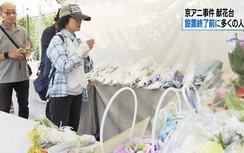 Dỡ bỏ đài đặt hoa tưởng niệm nạn nhân vụ phóng hỏa ở Nhật Bản