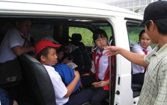Liên ngành Đà Nẵng đến từng trường kiểm tra, xử lý xe đưa đón học sinh