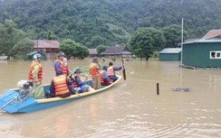 2.945 ngôi nhà ở Quảng Bình bị ngập sâu trong nước lũ