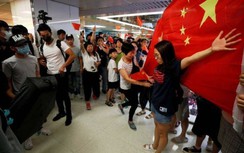 Người biểu tình Hồng Kông đánh nhau với người ủng hộ Trung Quốc đại lục