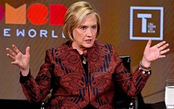 Bà Clinton bất ngờ lên tiếng: Donald Trump đã phản bội Hoa Kỳ