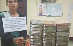Bắt 2 đối tượng vận chuyển 32 bánh heroin tại biên giới Việt - Lào