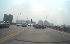 Đã xử phạt nữ tài xế quay đầu xe Peugeot trên cầu Vĩnh Tuy