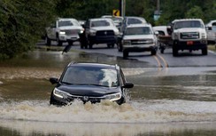 Lái ô tô sau mưa, làm cách nào để xe không bị hư hỏng?