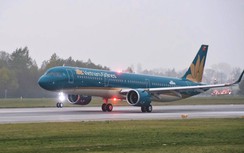 Máy bay Vietnam Airlines quay đầu khẩn cấp, cứu khách ngoại co giật