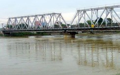 Bỏ lại xe đạp điện, một phụ nữ ở Bắc Giang nhảy xuống sông Thương tự tử