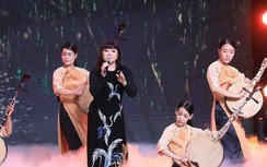 Danh ca Hương Lan từ nhỏ đã được hát chung với NSƯT Thanh Nga