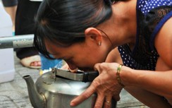 Hà Nội: Người dân từ chối nước cấp miễn phí vừa đục vừa tanh