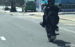 "Dân chơi" chạy mô tô bốc đầu, "làm xiếc" trên đường phố Đà Nẵng