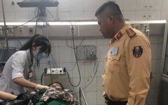 CSGT kịp thời đưa người phụ nữ bị tai nạn đi bệnh viện cấp cứu