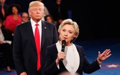 Donald Trump: "Bà Hillary Clinton đã bị mất trí"