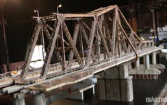 Mục sở thị mô hình cầu Long Biên mini được làm tỉ mỉ đến từng chi tiết