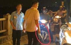 Hà Nội: Đình chỉ lái, phụ xe buýt bị tố đánh người trên cầu Vĩnh Tuy