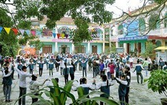 Quảng Ninh: Mở bình xịt hơi cay trong lớp, 19 học sinh nhập viện