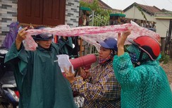 Video: Phú Yên phát loa kêu dân trú bão