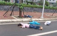 Hà Nội: Hai phụ nữ văng xuống đường sau tai nạn, 1 người tử vong